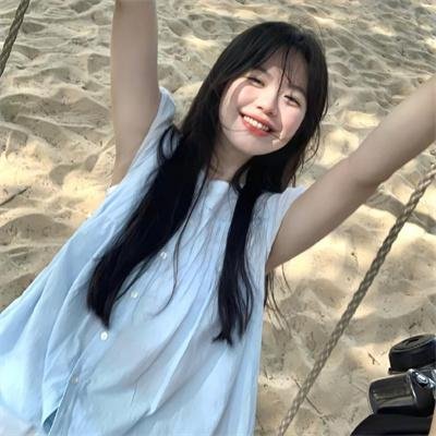 出山便是食神，她却做了端菜小妹